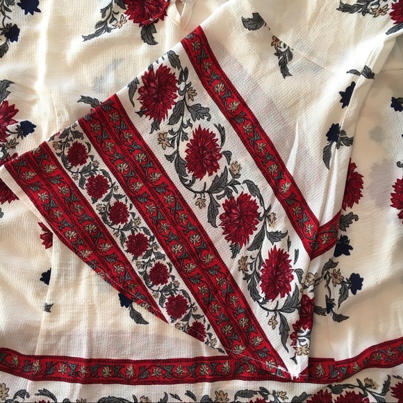 Patterned Dress - Picture 2 of 4